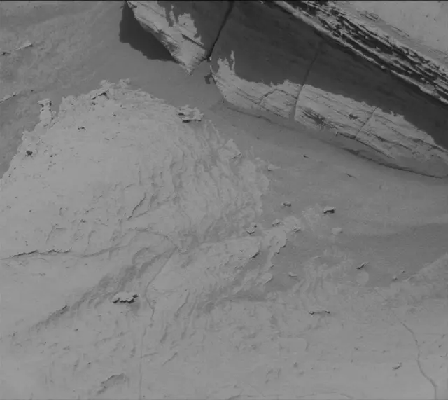 Sol 4087: Mast Camera (Mastcam)