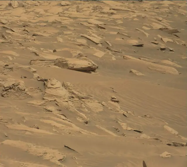 Sol 4088: Mast Camera (Mastcam)