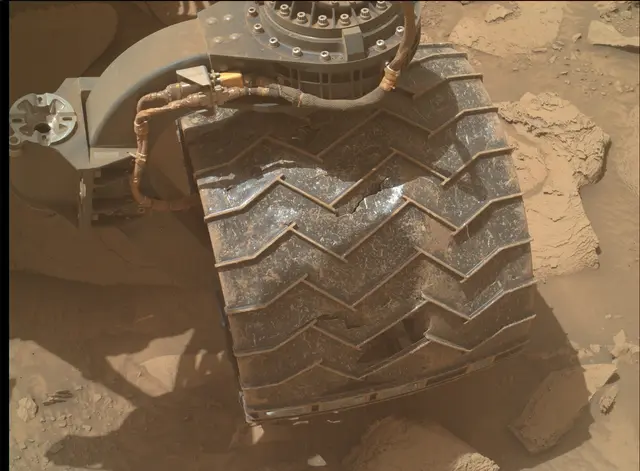 Sol 4088: Mars Hand Lens Imager (MAHLI)