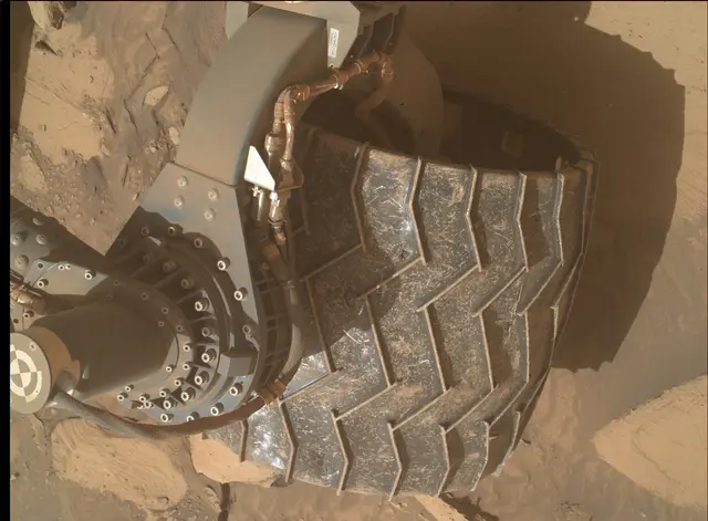 Sol 4088: Mars Hand Lens Imager (MAHLI)