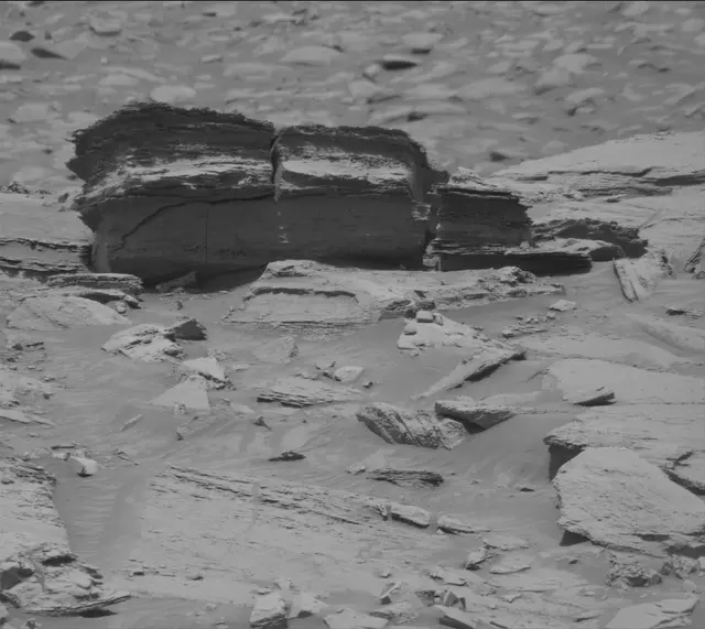 Sol 4089: Mast Camera (Mastcam)