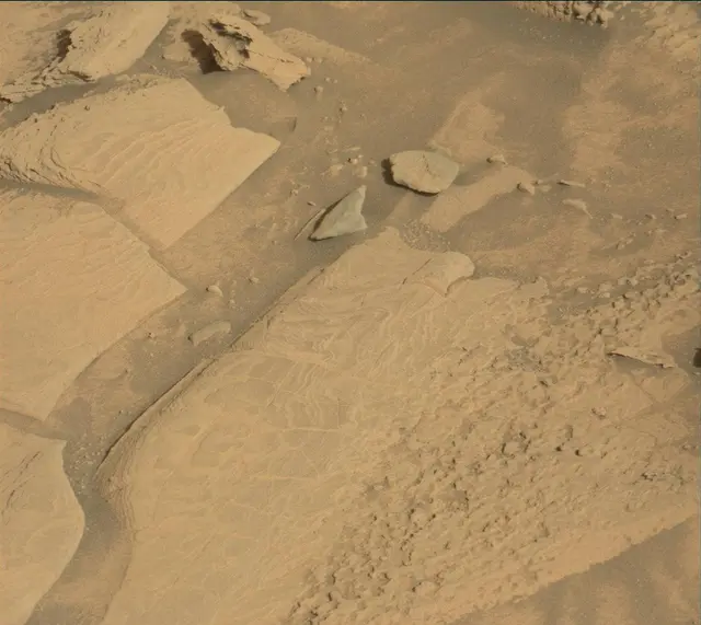Sol 4089: Mast Camera (Mastcam)