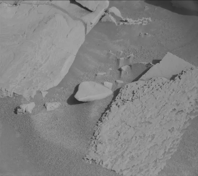 Sol 4089: Mast Camera (Mastcam)