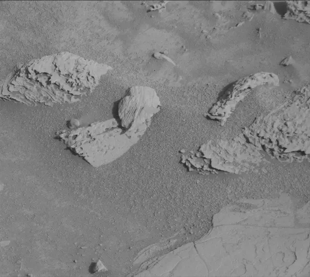 Sol 4089: Mast Camera (Mastcam)