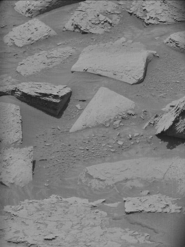 Sol 4093: Mast Camera (Mastcam)