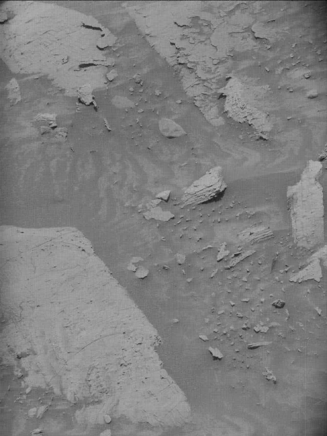 Sol 4093: Mast Camera (Mastcam)