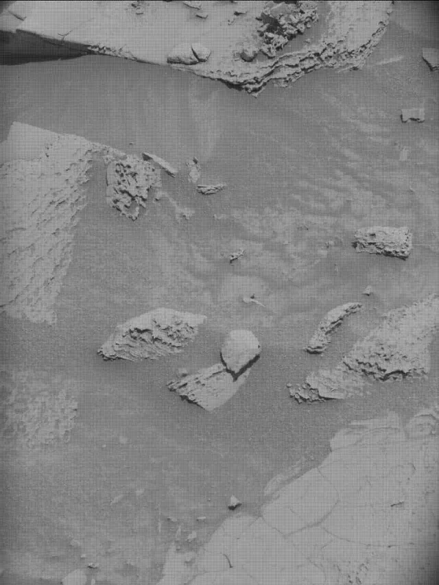 Sol 4093: Mast Camera (Mastcam)
