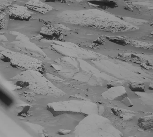 Sol 4093: Mast Camera (Mastcam)