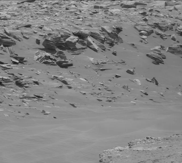 Sol 4093: Mast Camera (Mastcam)