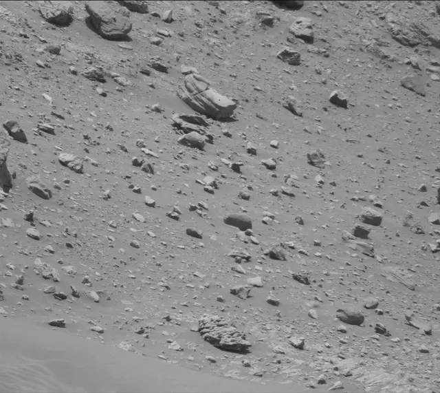 Sol 4093: Mast Camera (Mastcam)