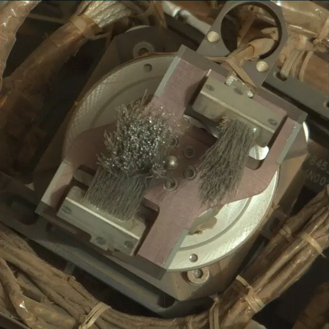 Sol 4093: Mast Camera (Mastcam)