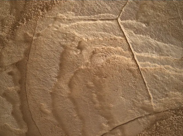 Sol 4093: Mars Hand Lens Imager (MAHLI)