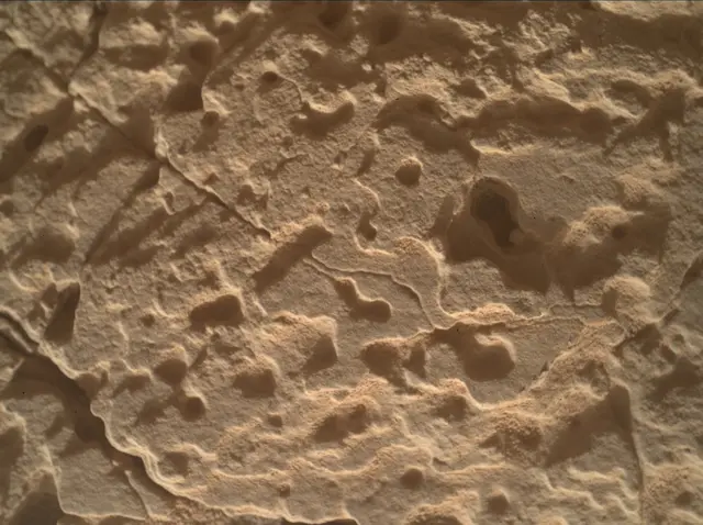 Sol 4093: Mars Hand Lens Imager (MAHLI)
