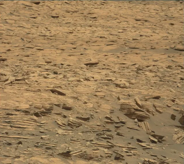 Sol 4094: Mast Camera (Mastcam)