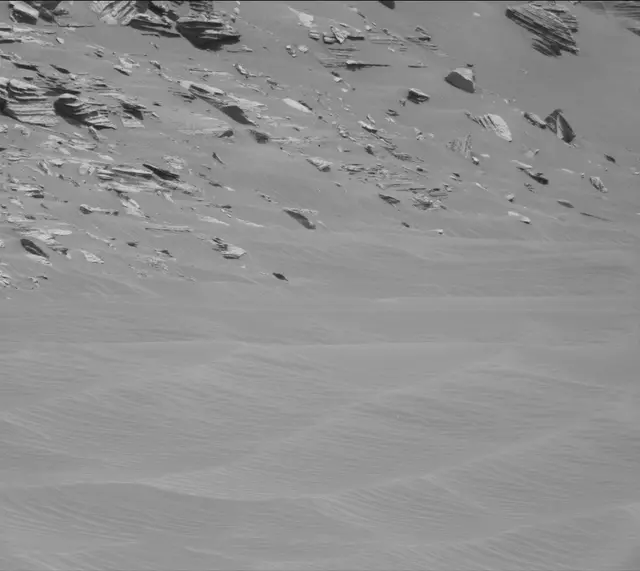 Sol 4094: Mast Camera (Mastcam)