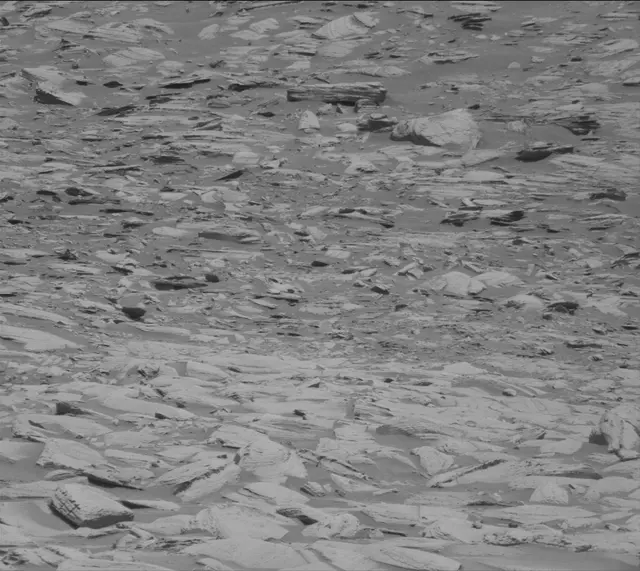 Sol 4094: Mast Camera (Mastcam)