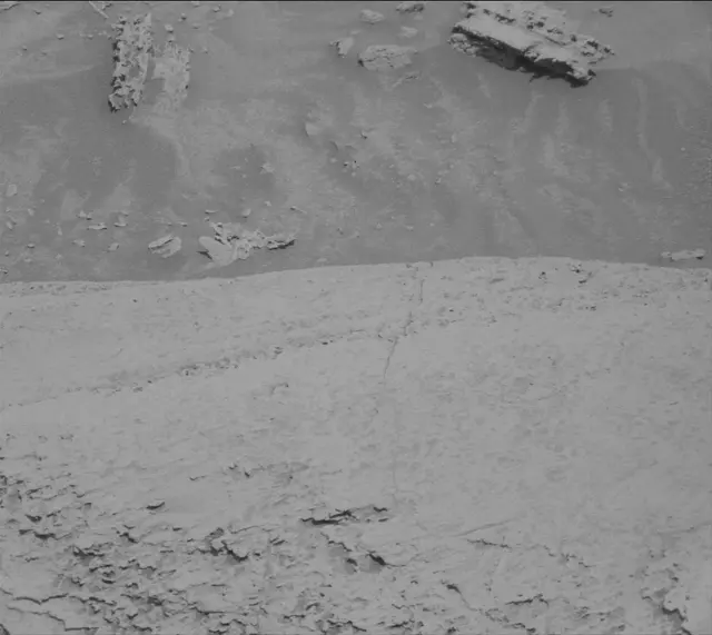 Sol 4094: Mast Camera (Mastcam)