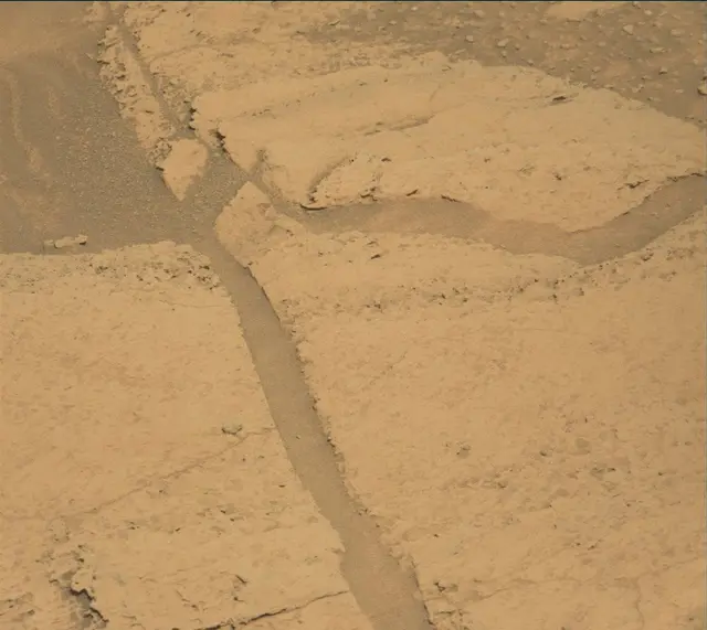 Sol 4094: Mast Camera (Mastcam)