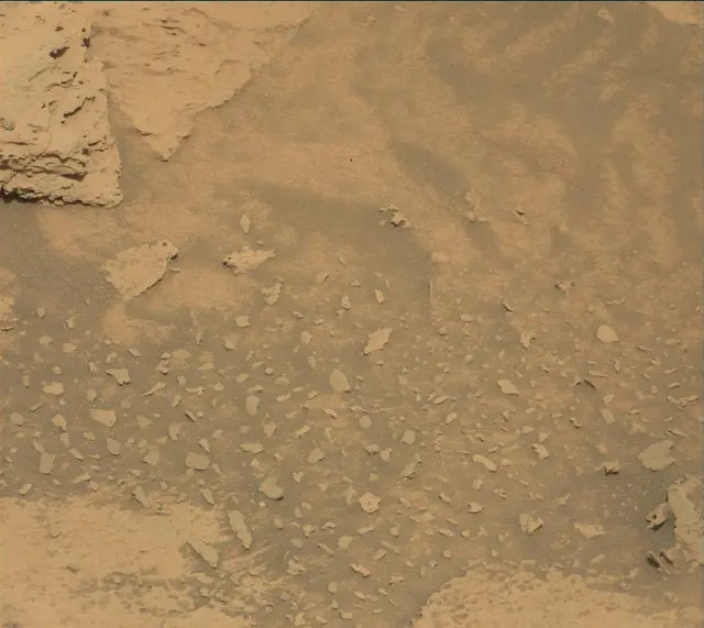 Sol 4094: Mast Camera (Mastcam)