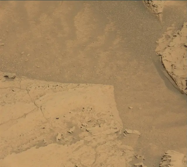 Sol 4094: Mast Camera (Mastcam)