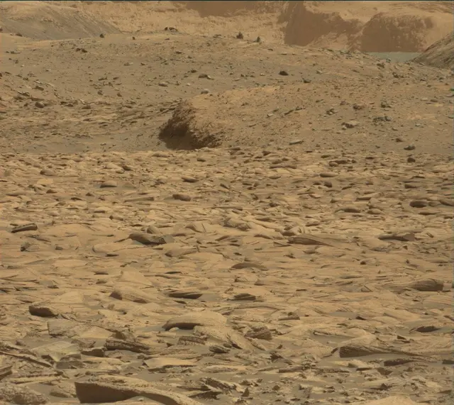 Sol 4102: Mast Camera (Mastcam)