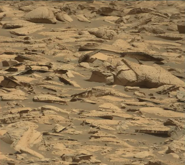 Sol 4102: Mast Camera (Mastcam)