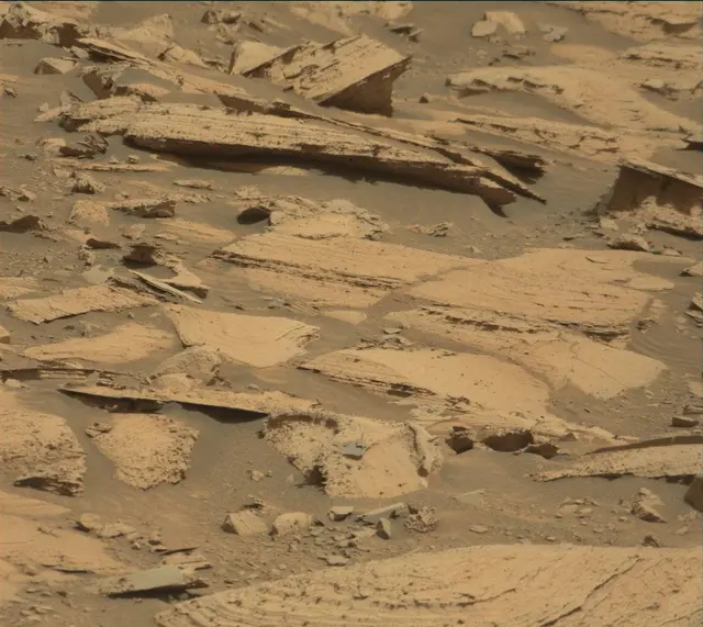 Sol 4102: Mast Camera (Mastcam)