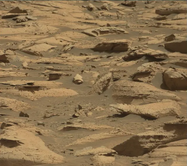 Sol 4102: Mast Camera (Mastcam)