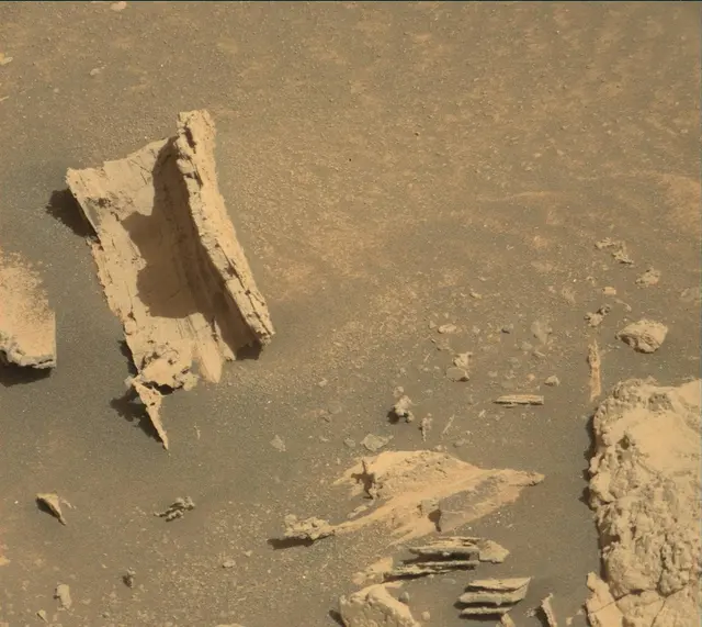 Sol 4102: Mast Camera (Mastcam)
