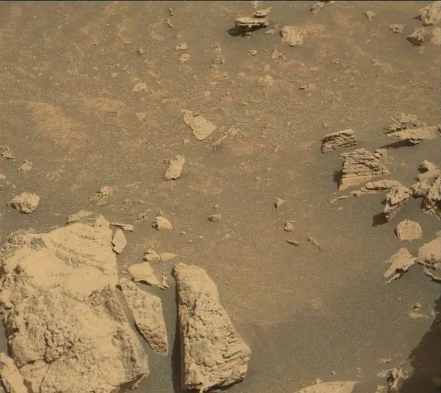 Sol 4102: Mast Camera (Mastcam)