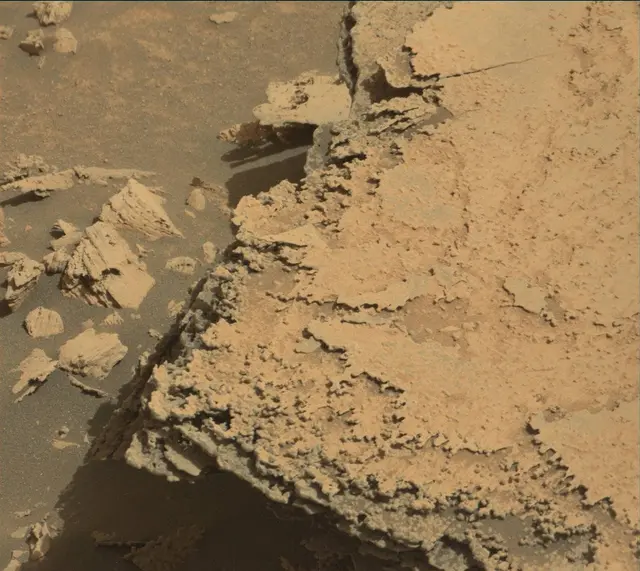 Sol 4102: Mast Camera (Mastcam)