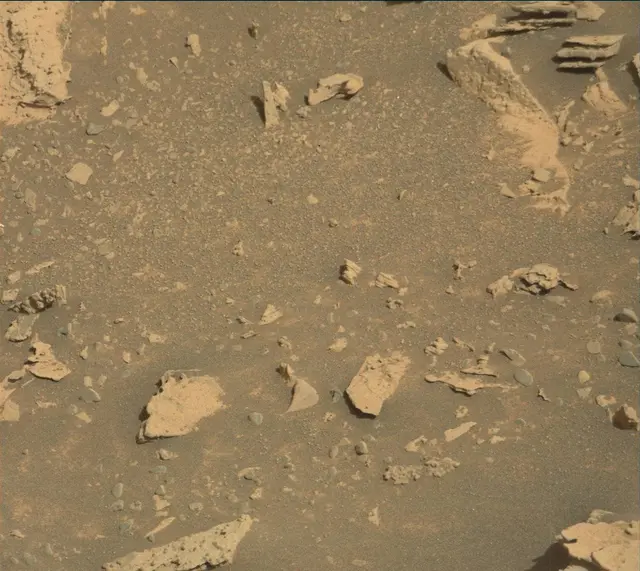 Sol 4102: Mast Camera (Mastcam)