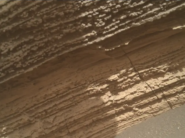 Sol 4105: Mars Hand Lens Imager (MAHLI)