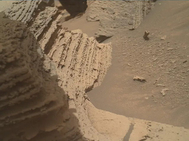 Sol 4105: Mars Hand Lens Imager (MAHLI)