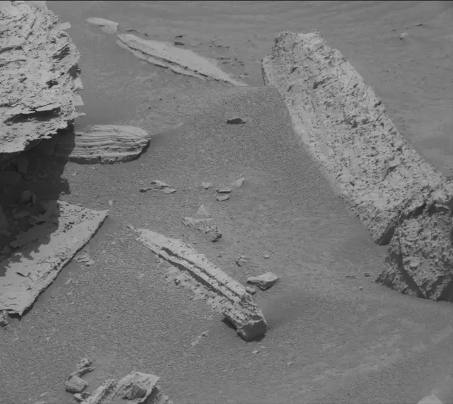 Sol 4107: Mast Camera (Mastcam)