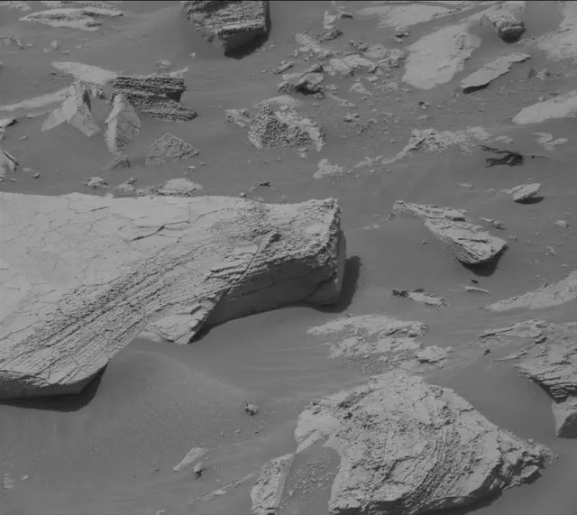 Sol 4112: Mast Camera (Mastcam)