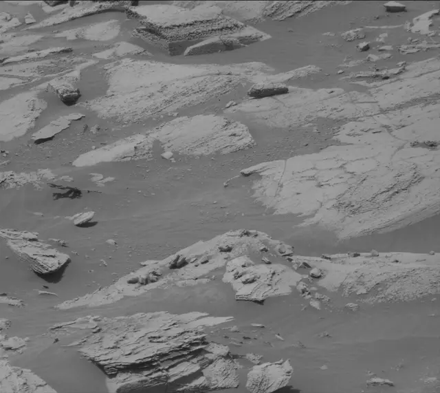 Sol 4112: Mast Camera (Mastcam)