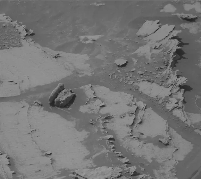 Sol 4116: Mast Camera (Mastcam)