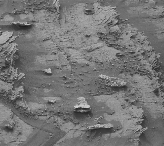 Sol 4116: Mast Camera (Mastcam)