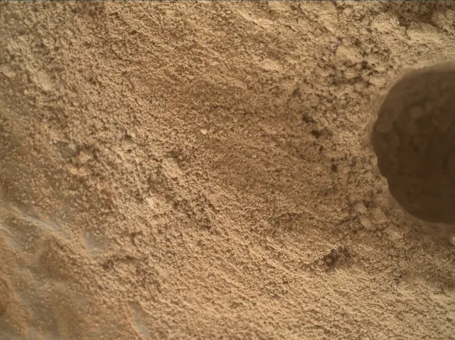 Sol 4116: Mars Hand Lens Imager (MAHLI)