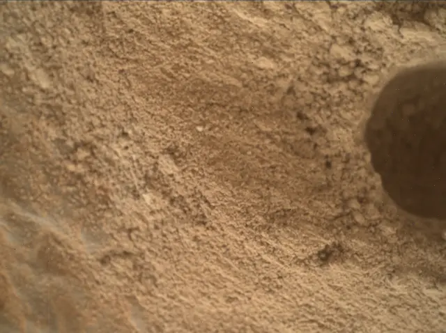 Sol 4116: Mars Hand Lens Imager (MAHLI)