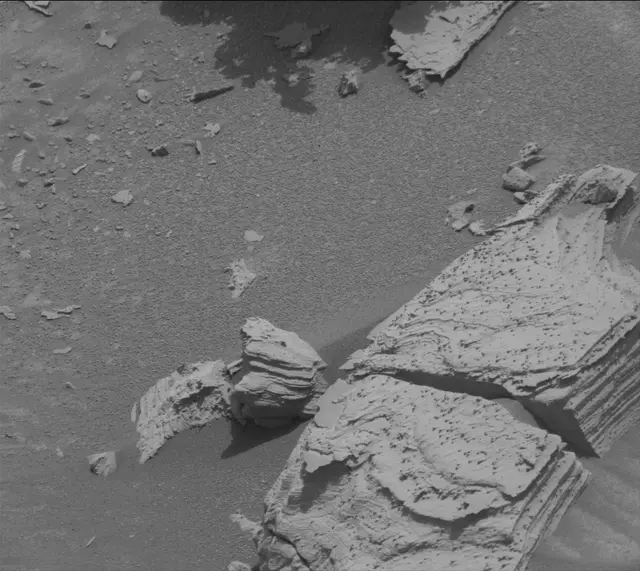 Sol 4117: Mast Camera (Mastcam)