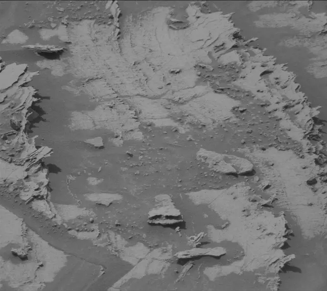 Sol 4117: Mast Camera (Mastcam)