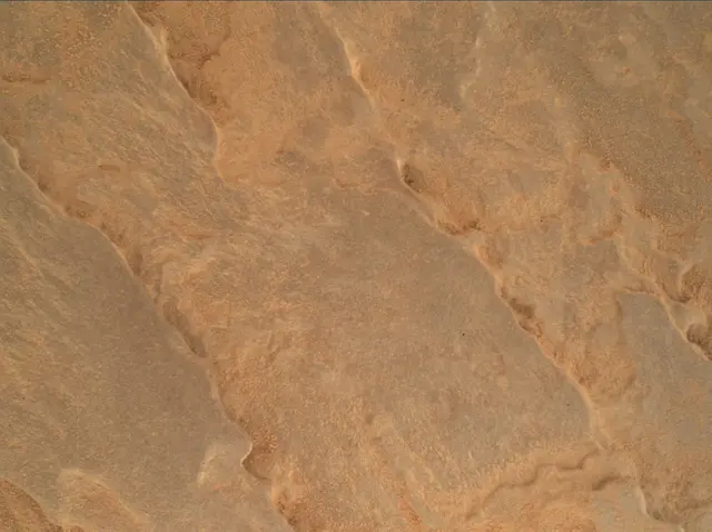 Sol 4118: Mars Hand Lens Imager (MAHLI)