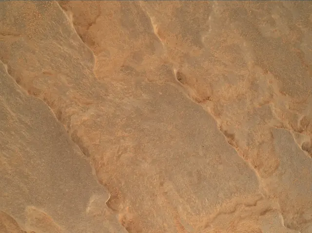Sol 4118: Mars Hand Lens Imager (MAHLI)