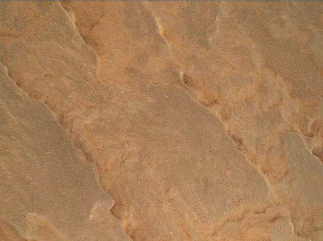 Sol 4118: Mars Hand Lens Imager (MAHLI)