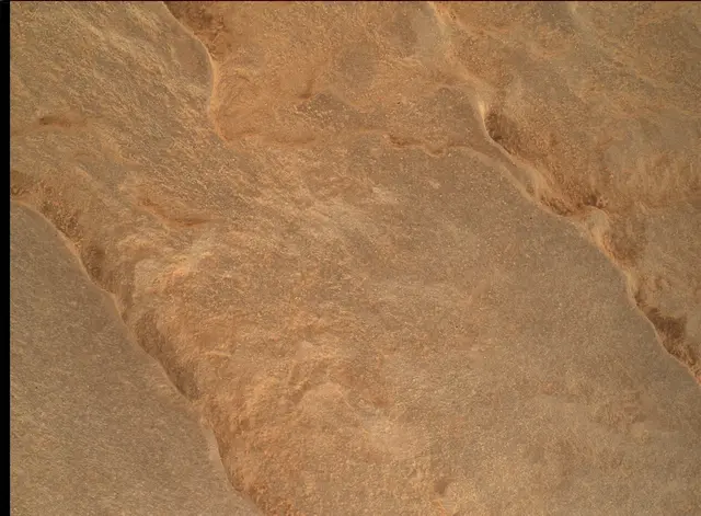 Sol 4118: Mars Hand Lens Imager (MAHLI)