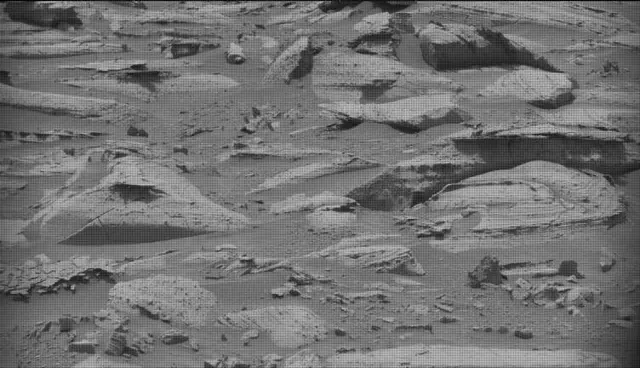 Sol 4121: Mast Camera (Mastcam)