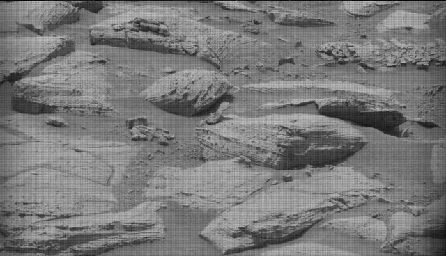Sol 4121: Mast Camera (Mastcam)