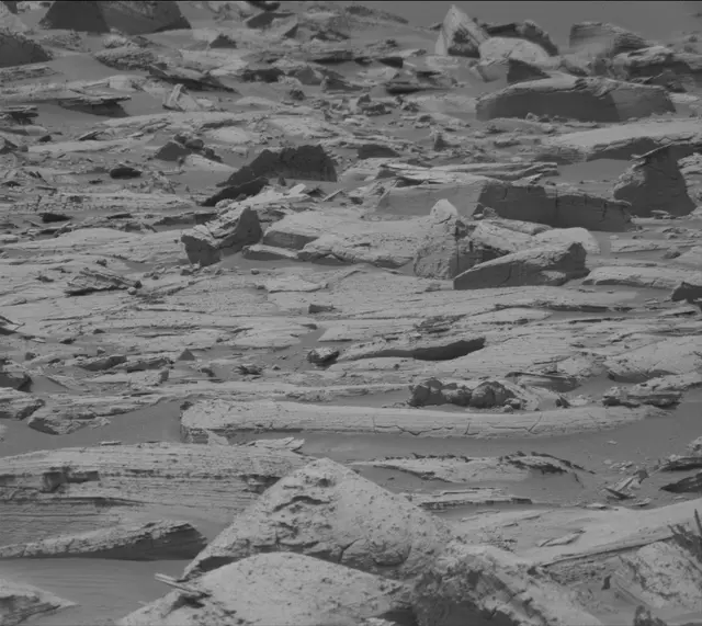 Sol 4121: Mast Camera (Mastcam)